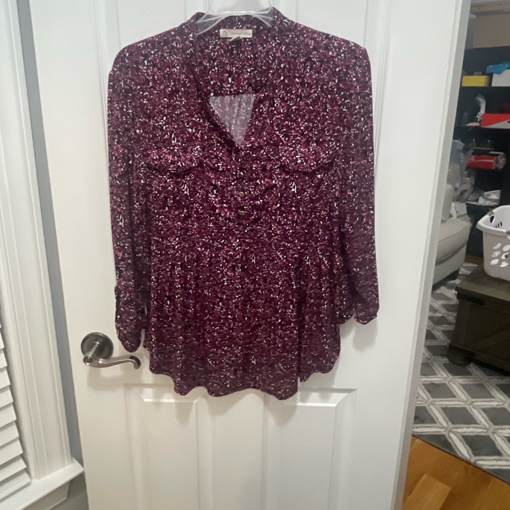 CB blouse pullover v neck large